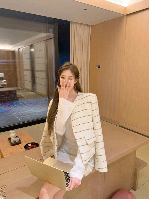 [ALALA EMELIA] Niche Haute Couture Series Small Fragrance Striped Short Jacket S2228-1
