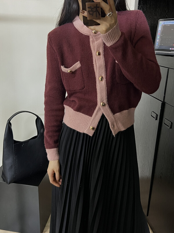 New in autumn! [R N] Xiaoxiangfeng creative love button knitted cardigan 82960# L