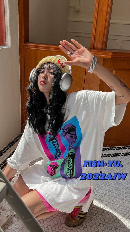 【 FISH YU 】Sigongge cola can color drawing printing thick brushed short-sleeved T-shirt 22529# CQW