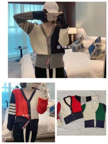 2022 early autumn new sweet and cool girl V-neck twist cardigan pullover wool short section super thick sweater women