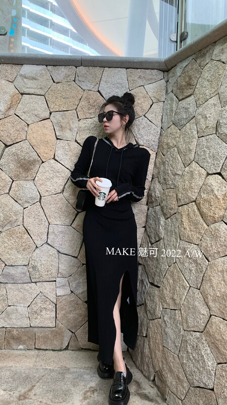New in early autumn! [MAKE Charm] Hooded high-quality side pleated hem slit dress 8924# OZQ