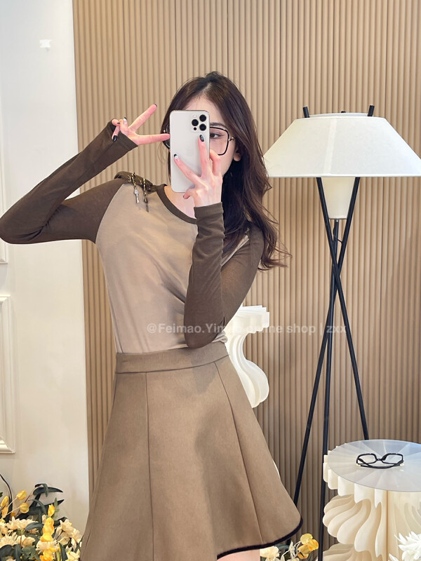 [FEI MAO] New loose and thin design sense of color matching heavy industry round neck long-sleeved top bottoming shirt Z-8564