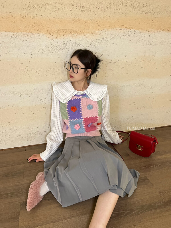 【FEI MAO】Sweet color contrast stitching plaid three-dimensional flower vest trend Xiaoxiang warm sweater Z-5411# CQW