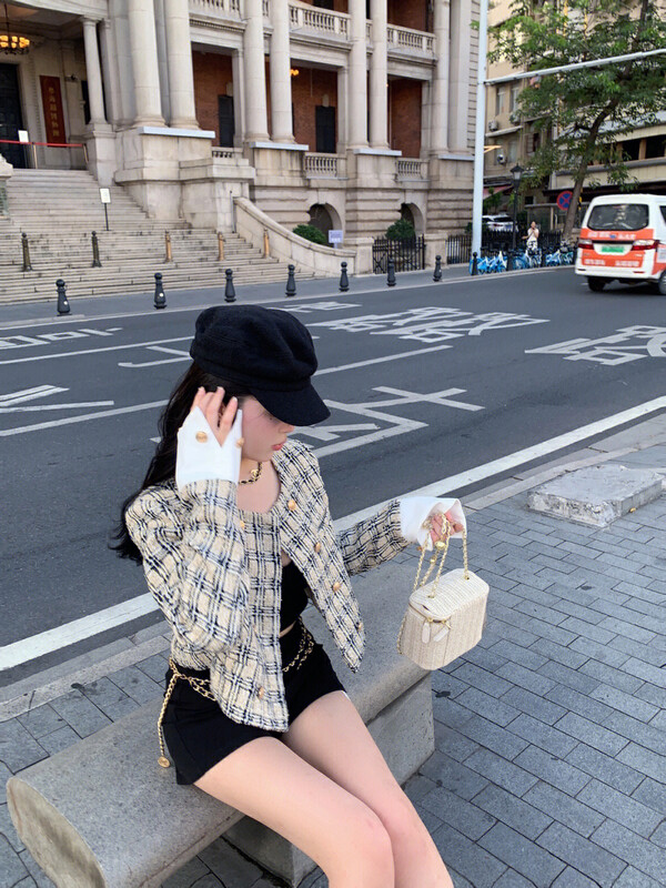 [ALALA EMELIA] Niche Haute Couture Small Fragrance Black Ginger Heavy-duty Sleeve Top Short Jacket S2165