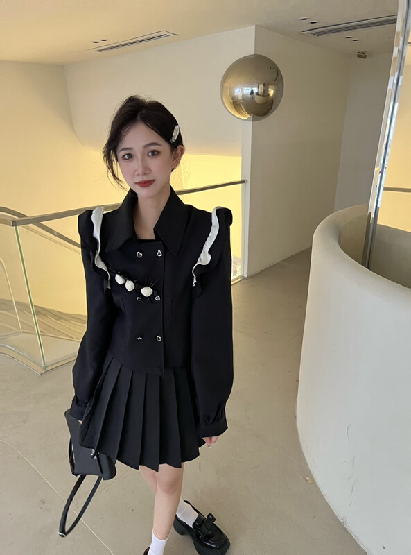 Original price 146.51! [FEI MAO] Small design three-dimensional flower suit Z-8427