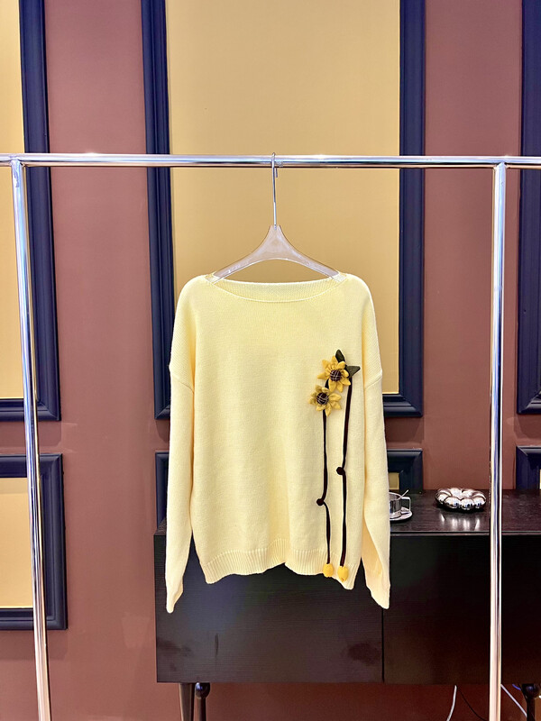 【FEI MAO】Korean sweet and gentle wind sunflower lazy loose long-sleeved sweater sweater Z-4604