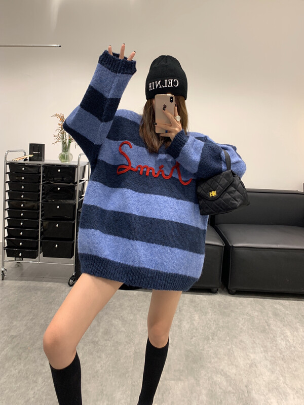 New in autumn!【VANESSA】Korean color matching letters thickened warm sweater 6846# OZQ