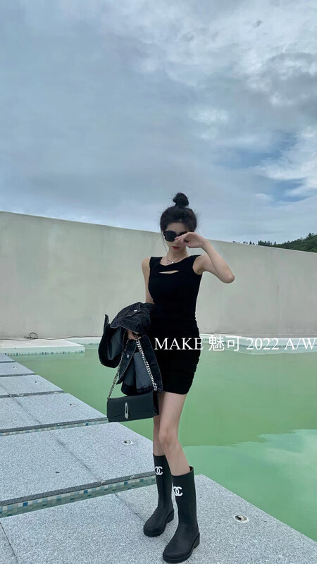 Early autumn new style! [MAKE charm] temperament woman front hollow bag hip pleated vest dress 3355# OZQ