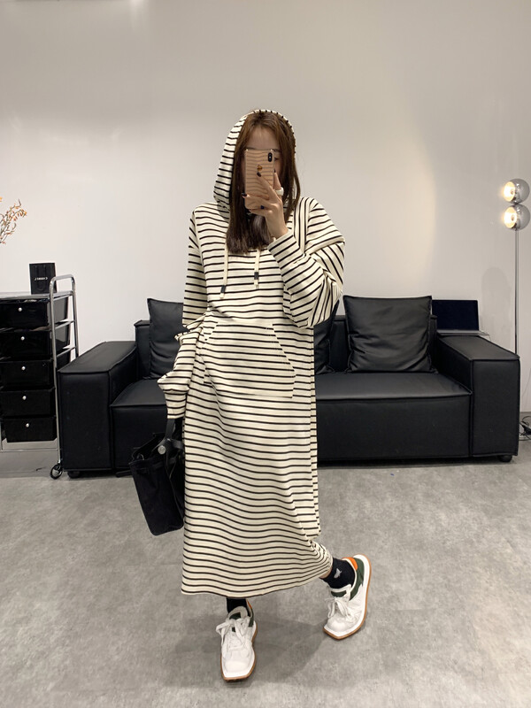 New in autumn!【VANESSA】Korean striped loose hooded dress 6809# OZQ