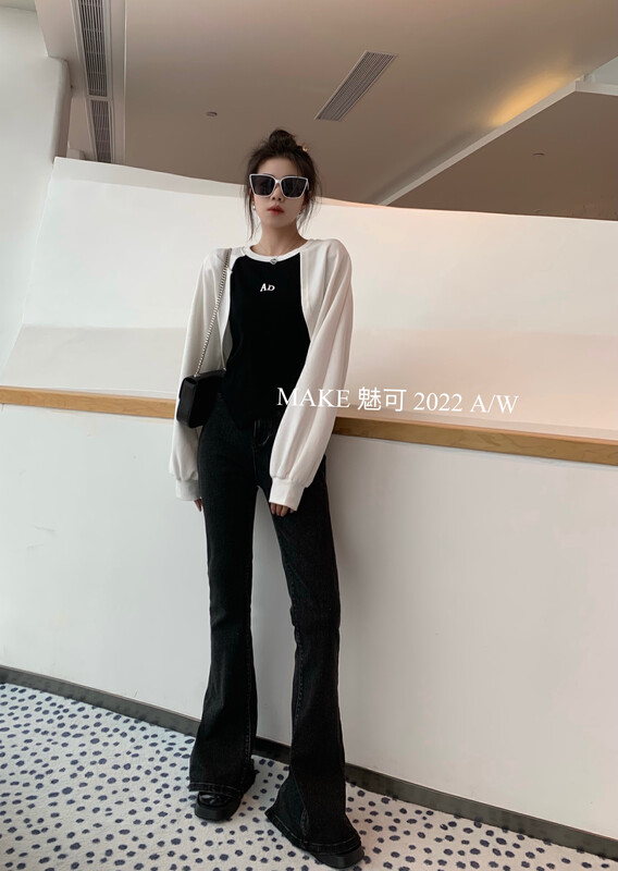 New in early autumn! [MAKE charm] high-level atmosphere AD letter vest stitching fake two-piece sweater 8857# OZQ