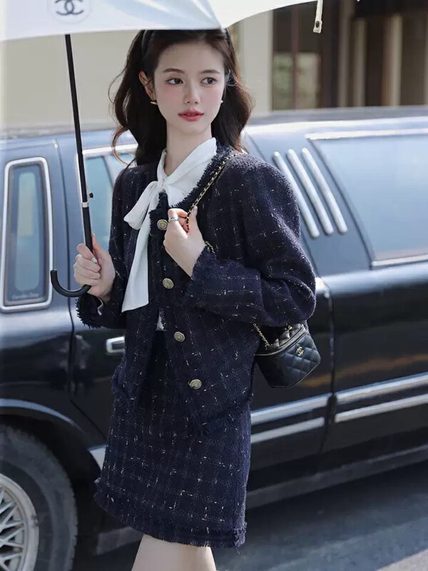 Autumn is new! [L.L STUDIO] Xiaoxiang style Korean jacket + high waist slim skirt suit 78000# PCZ