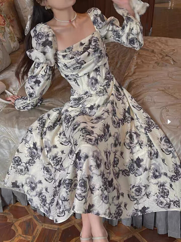 New in autumn!【L.L STUDIO】French retro puff sleeve print dress 78057# PCZ