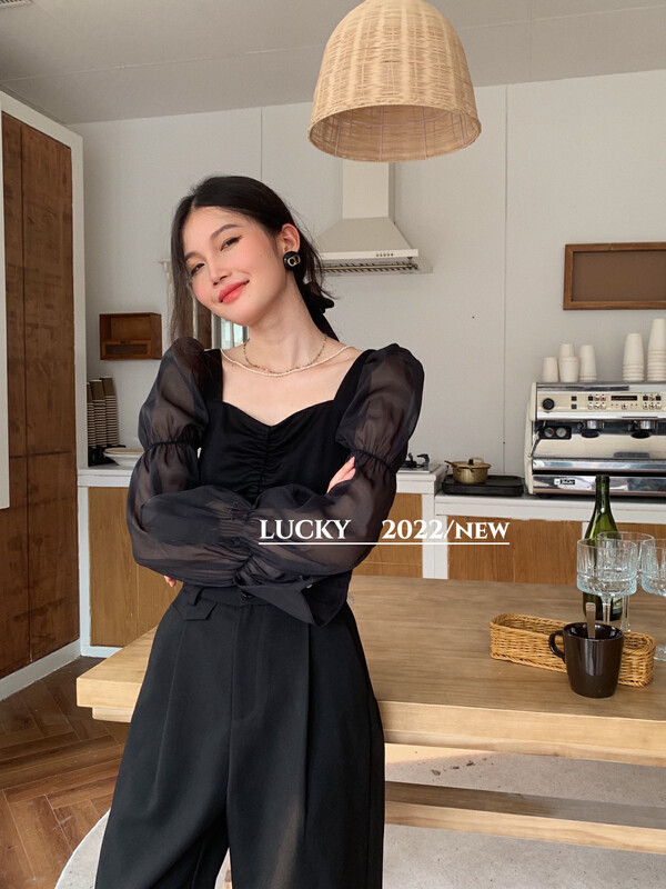 New in autumn! [LUCKY] Retro stitching mesh puff sleeves square neck shirt 9502# ZXX