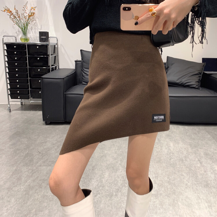 New in autumn!【VANESSA】Simple and solid color slim skirt 6790# OZQ