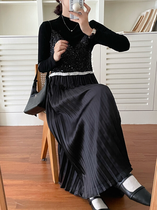 Autumn is new! [JH] Net red solid color bottoming shirt + sequin pleated suspender dress suit 42965# PCZ