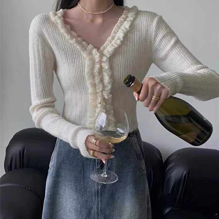 Autumn is new!【L.L STUDIO】French sweet fungus edge stitching sweater 78070# PCZ