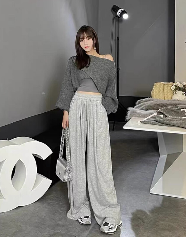 Autumn is new! [JH] Net Red Pullover + Beautiful Back Sling + Casual Pants Set 42913# PCZ