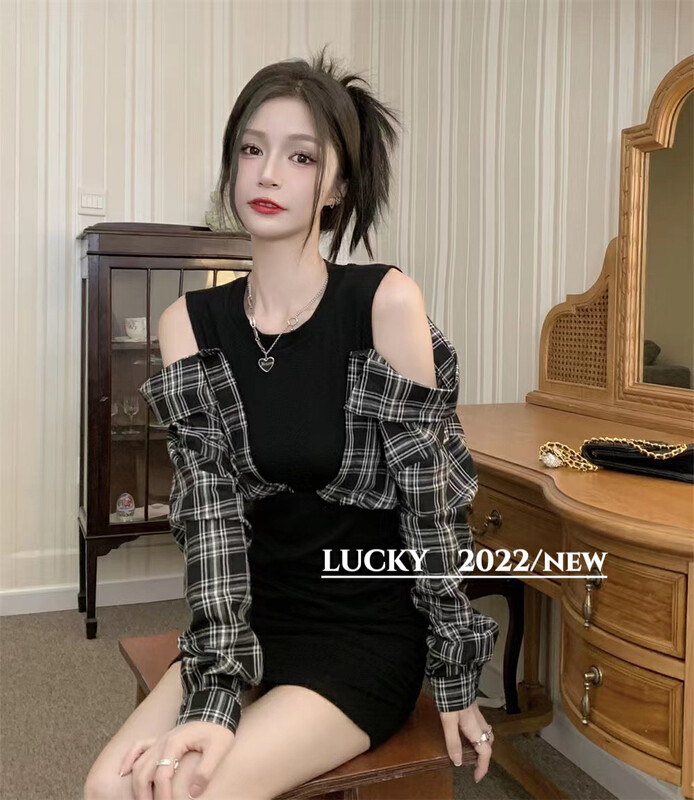 New in autumn!【LUCKY】Fake two-piece plaid stitching long-sleeved hot girl dress 9349# ZXX