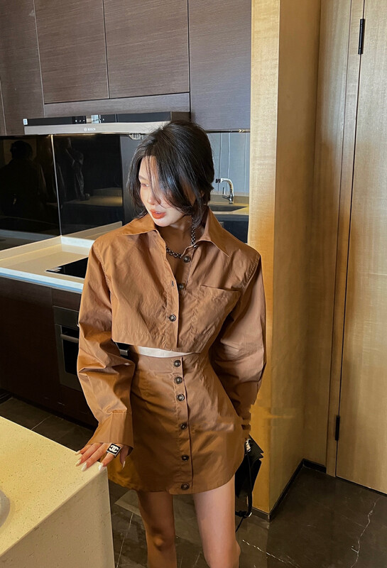 Autumn is new! [JH] Net red same short jacket + solid color skirt suit 42922# PCZ