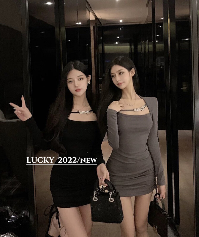 Autumn is new! [LUCKY] drawstring slim fit and pure desire square neck dress 9515# ZXX