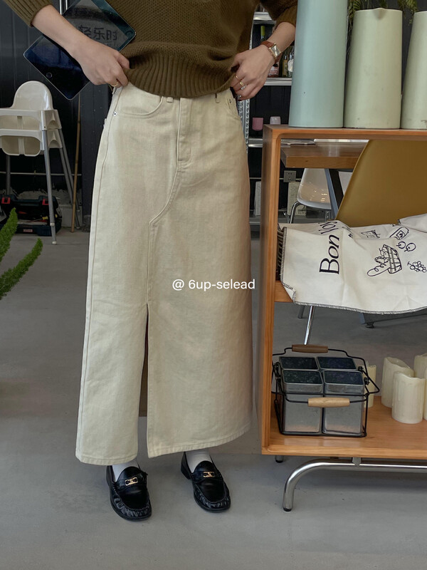 Autumn is new! [6-UP] Korean version of the front slit brushed denim skirt 69258# CQW