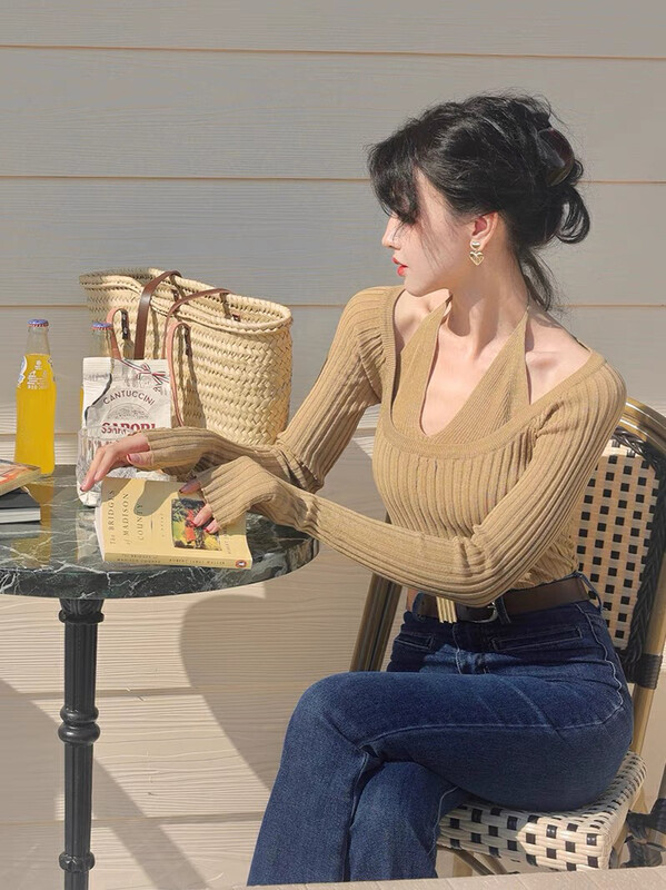 New in autumn! [SAVAGE] Simple and versatile fake two-piece halter neck tie sweater E9856# WPL