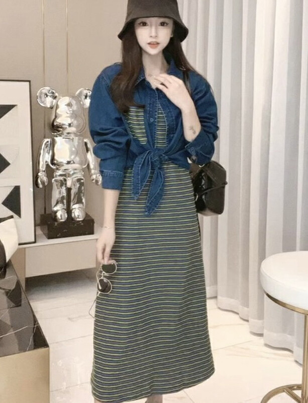 Autumn is new! [JH] Net Red Washed Denim Contrast Color Jacket + Striped Vest Dress Suit 42717# PCZ
