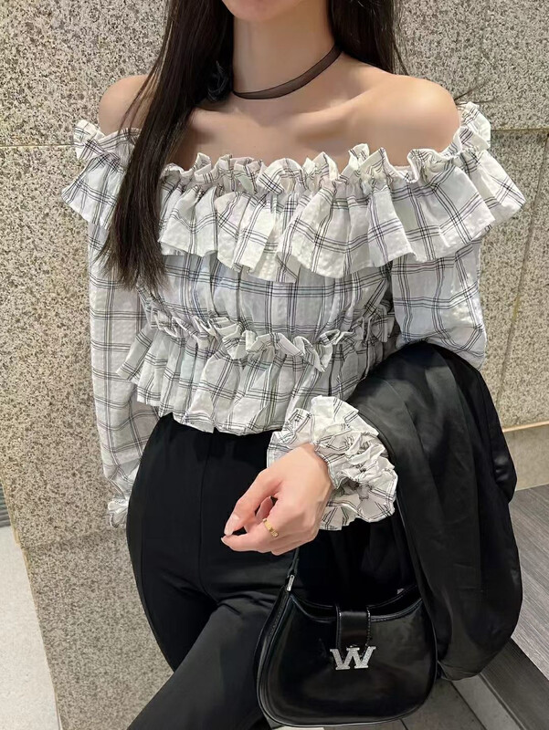 New in autumn! [L.L STUDIO] temperament one-collar ruffled all-match retro plaid shirt 77928# PCZ