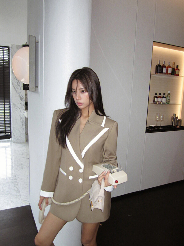 [ALLA EMELIA] Niche high-definition raw coconut series edge design heavy industry suit S2238
