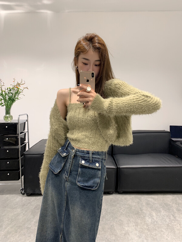 Autumn is new! [VANESSA] Korean version of the sleeveless all-match vest + solid color long-sleeved cardigan suit 6837# OZQ