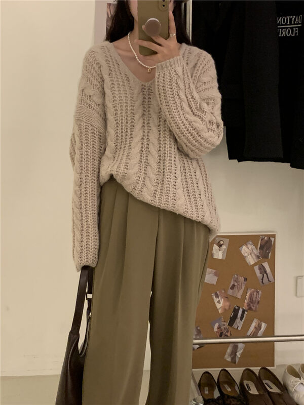 New in autumn!【ARE YOU】V Neck Pullover Hollow Warm Sweater 136# L