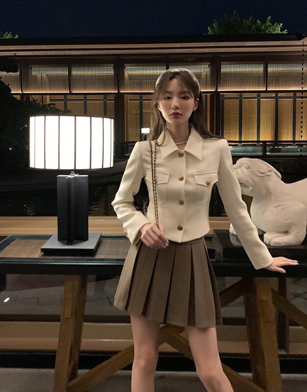 Autumn is new! [SAVAGE] Korean version of the fashionable small fragrance short coat E9811# WPL