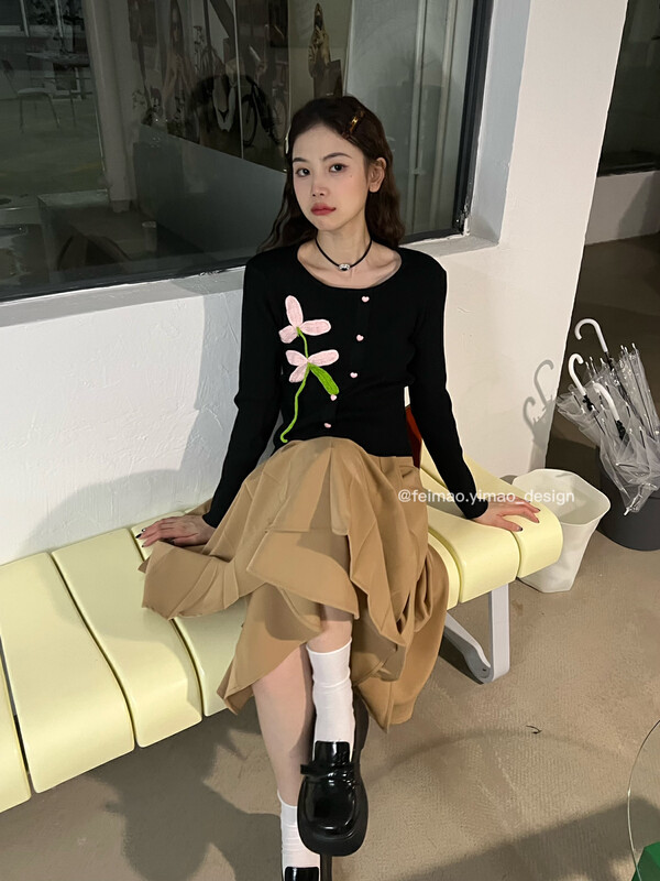 【FEI MAO】Gentle Line Heavy Industry Three-dimensional Flower Sweater Sweater Z-009