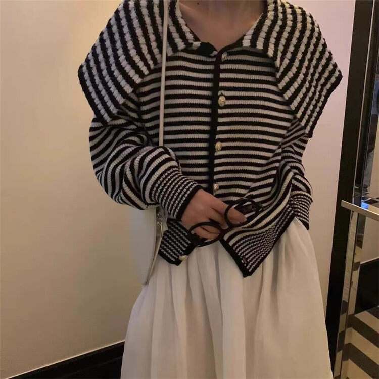 New in autumn!【ARE YOU】Large lapel striped single-breasted comfortable warm sweater 221# L
