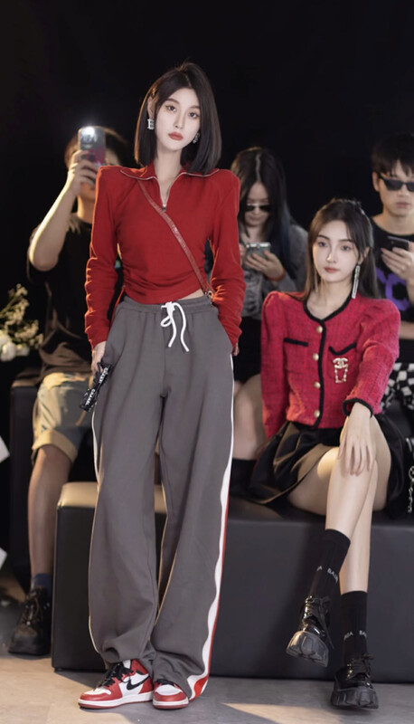 Autumn is new! [JH] Net red zipper pullover shirt + striped casual pants suit 42929# PCZ