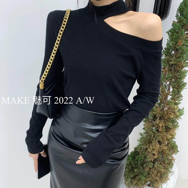 Qingdao factory source! [MAKE charm] temperament woman off-the-shoulder fashion shirt 80067# OZQ