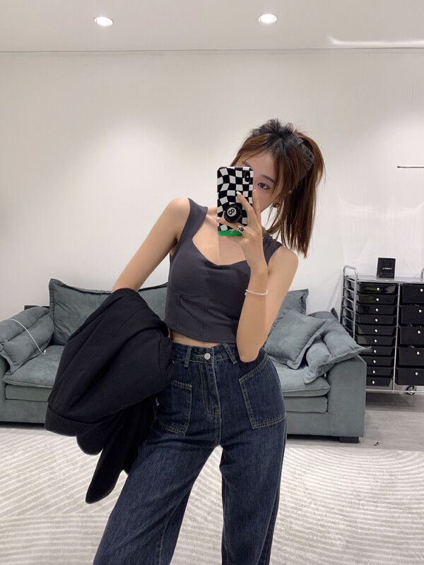 New in early autumn! [VANESSA] Covering breasts with wide shoulder straps chest pad vest/sling 6687# OZQ