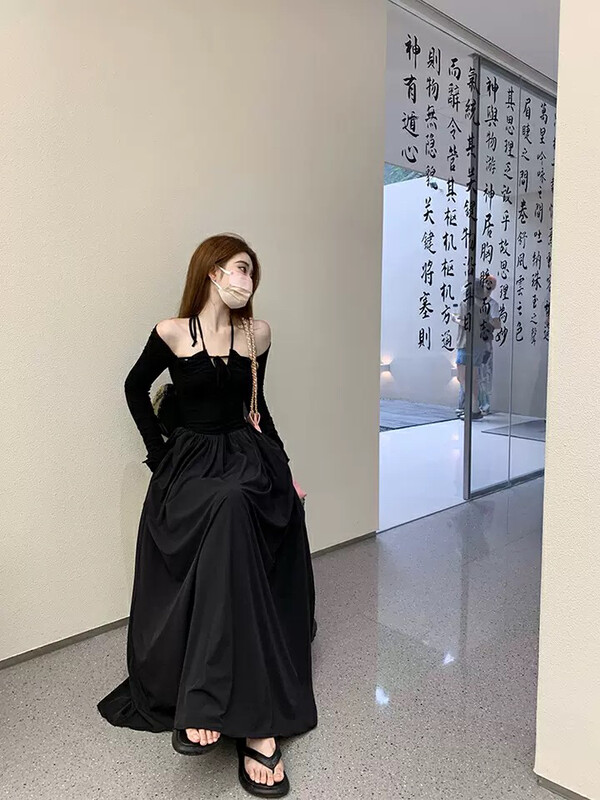 New in autumn!  【L.L STUDIO】Waist hanging neck elastic slim long sleeve dress 77923# PCZ