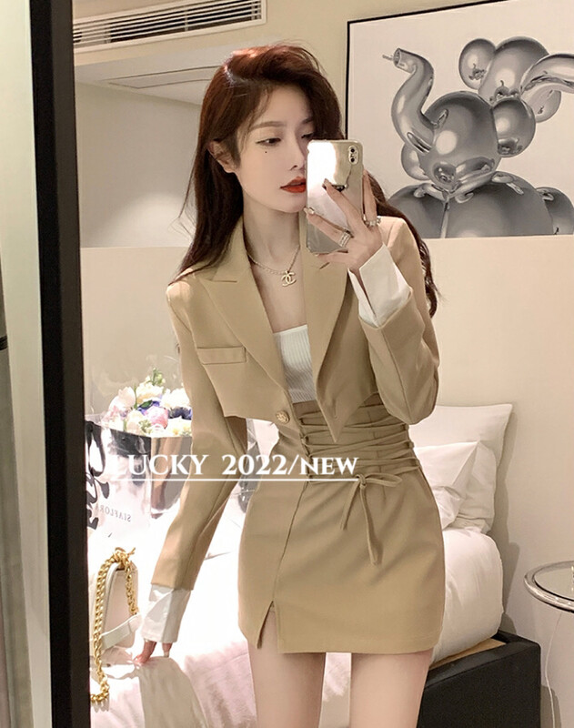 New in autumn! [LUCKY] Featured strappy skirt + design stitching suit suit 9545# ZXX