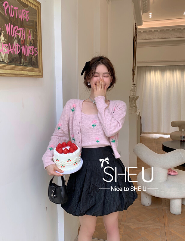 【SHE U】Korean Temperament Small Flower Sling Cardigan Warm Sweater (Two Piece Set) 59077# JHY