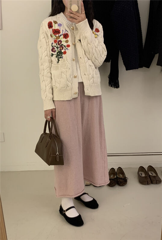 New in autumn!【ARE YOU】embroidered comfortable all-match single-breasted warm sweater 277# L