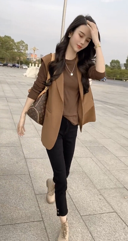 New in autumn! [JH] Net red vest vest + solid color bottoming shirt suit 42890# PCZ