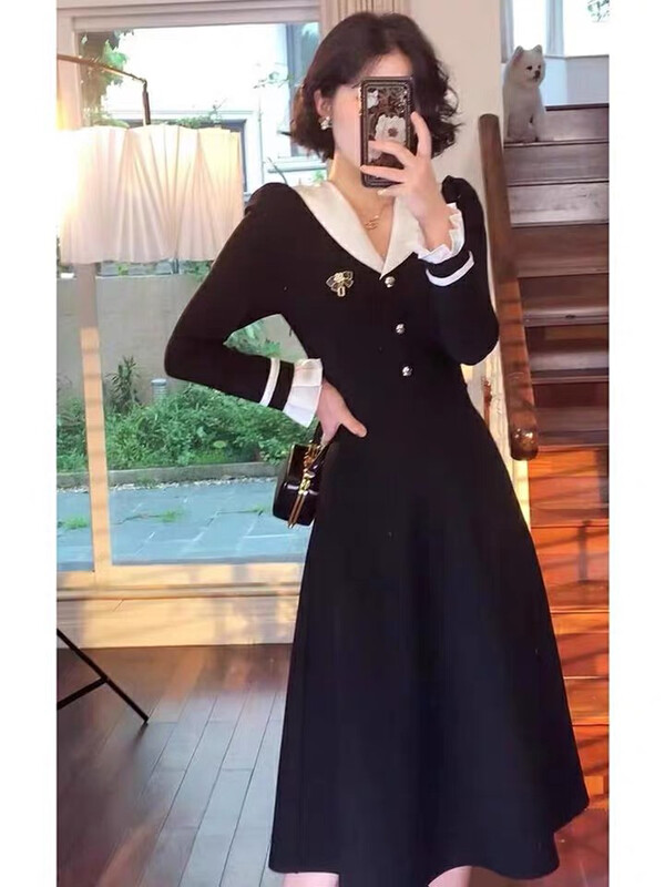 Autumn is new! [L.L STUDIO] Gentle Hepburn style contrast color stitching dress (with removable brooch) 77941# PCZ