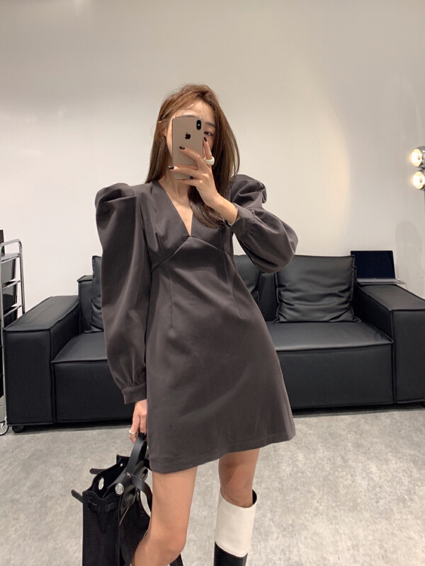 New in autumn!【VANESSA】French high-end puff sleeve V-neck waist dress 6877# OZQ