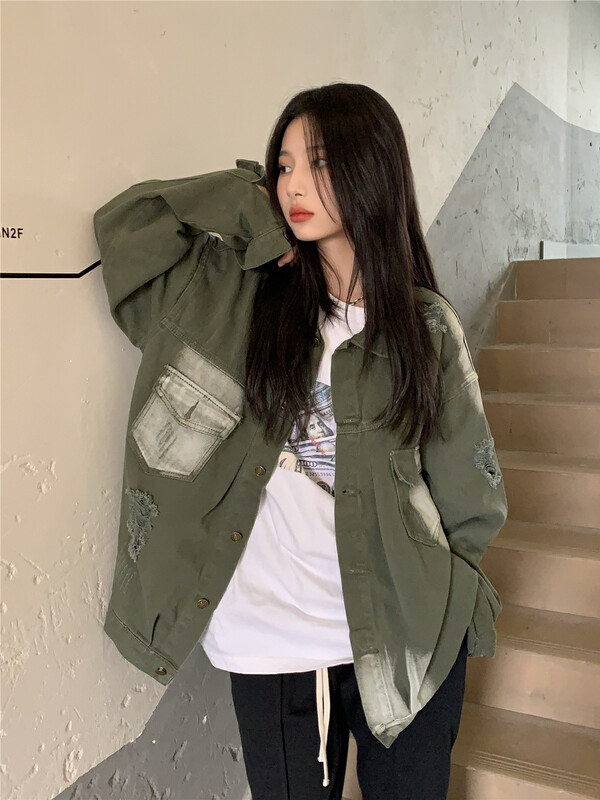 New in autumn! [L.L STUDIO] French retro army green ripped denim jacket 77996# PCZ