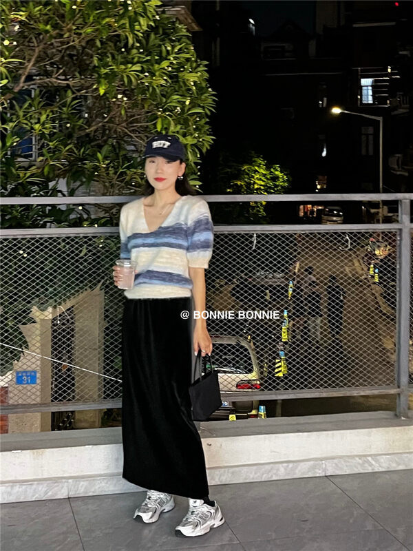 Autumn is new! [BONNIE] V-neck comfortable color matching shirt 2548# XYJ