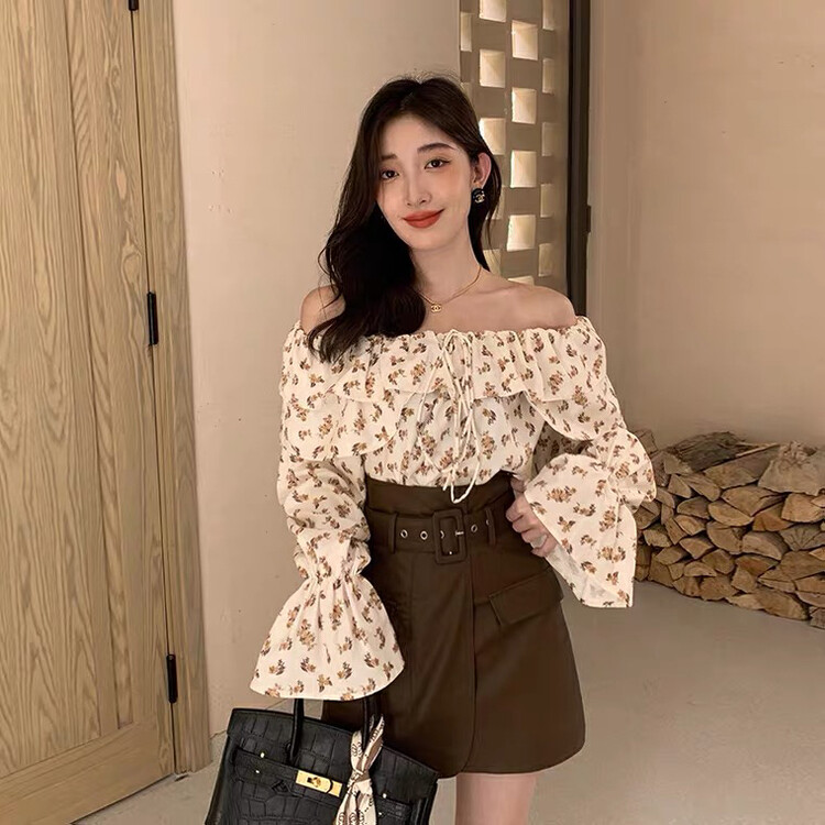 Autumn is new! [L.L STUDIO] Korean version of the Western style floral one-shoulder shirt 77820# PCZ