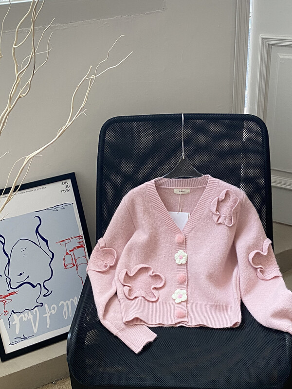 【FEI MAO】Sweet Flowers Age Reduction Sweater Cardigan Sweater Z-3041