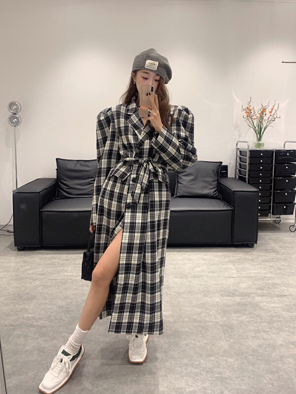 New in autumn! [VANESSA] Western-style plaid suit collar double-breasted trench coat (with belt) 6795# OZQ