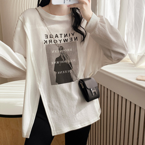 Real shooting real price  autumn and winter new long-sleeved t-shirt women's American retro loose mid-length slit t-shirt top